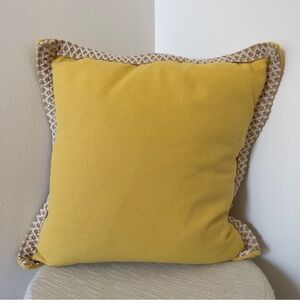 Outdoor/Indoor Linen Duck Feather Pillow - Excellent Condition